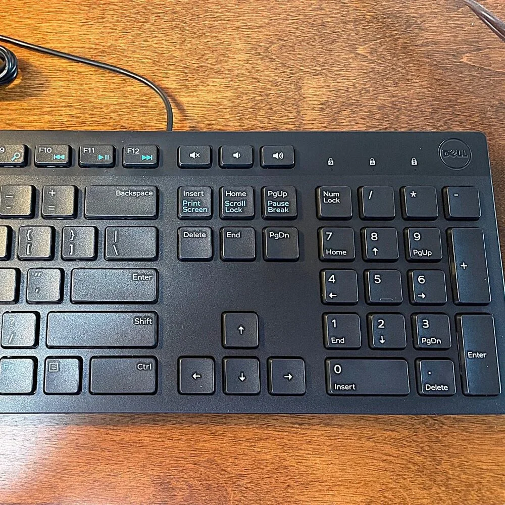 NEW Dell Wired Keyboard and Mouse KM300C